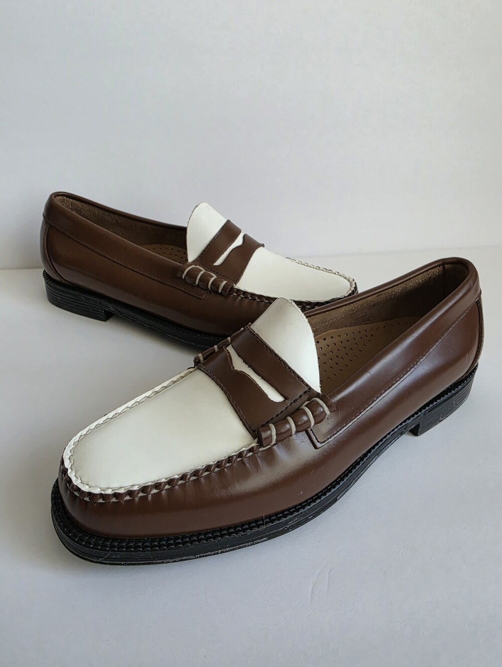GH Bass Weejuns Classic Larson Mens Size US 7.5 D Leather Penny Loafers Preppy